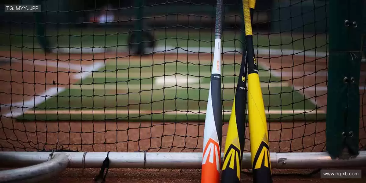 📺超清直播,同步赛场心跳!一键开启,精彩永不缺席🎯